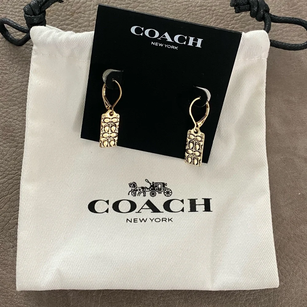 Coach Logo Quilted Drop Earrings Gold Tone Swarovski Crystal Dog Tag NWT - Picture 5 of 5